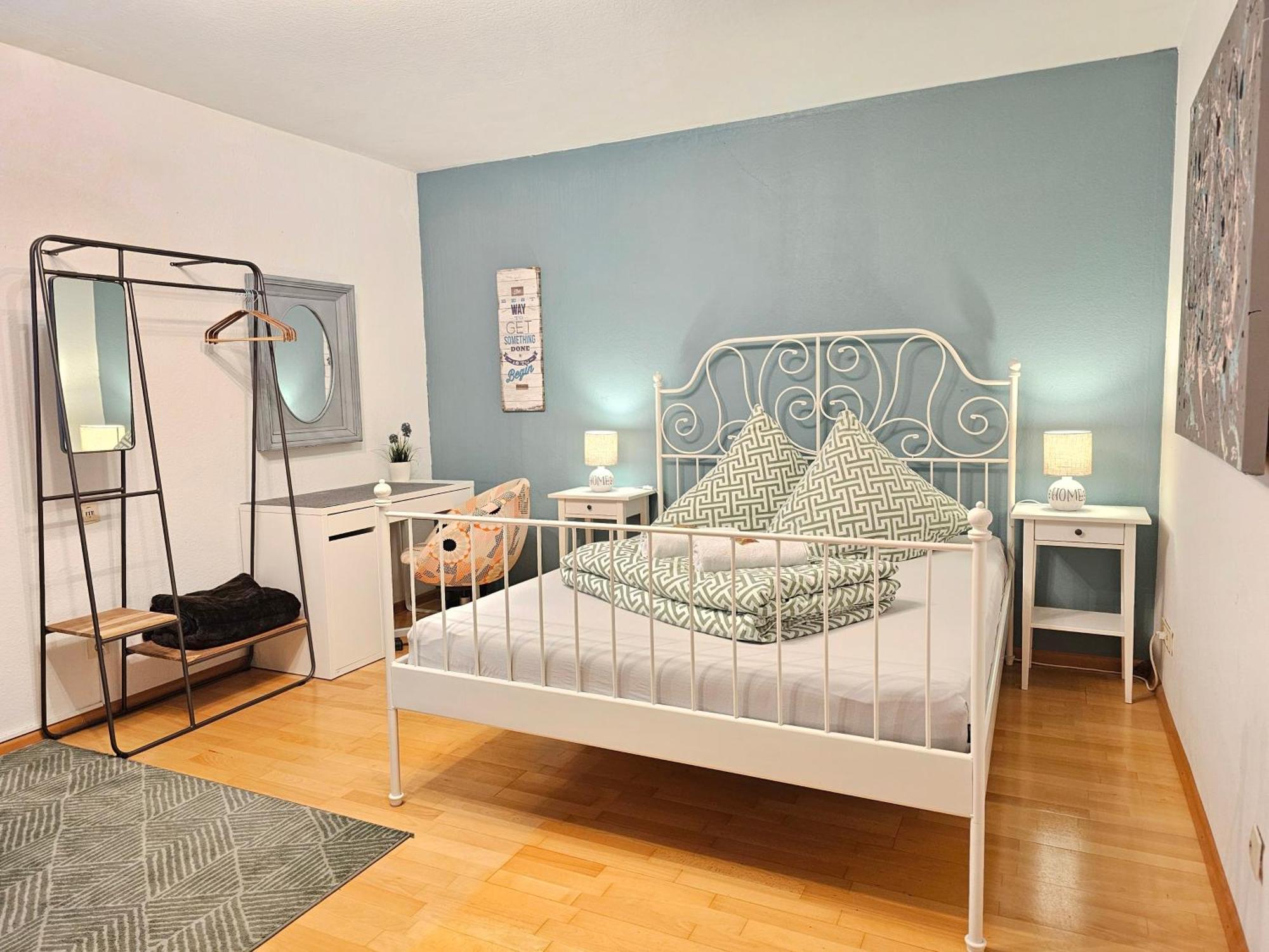 Doppelzimmer 2 I Geteiltes Bad & Kueche I Mit Dem Zug Nur 4 Min Bis Zum Hauptbahnhof Φράιμπουργκ Εξωτερικό φωτογραφία
