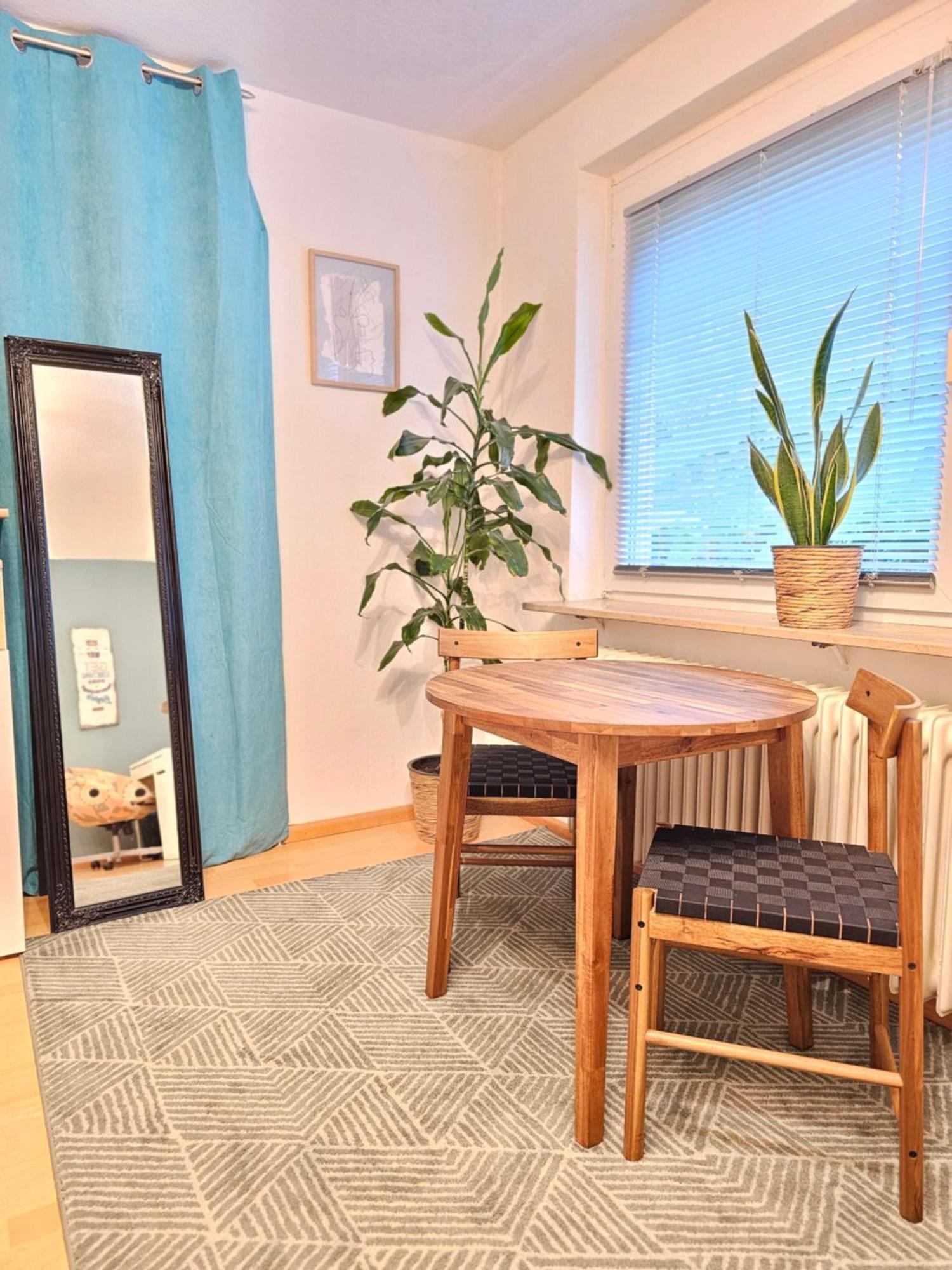 Doppelzimmer 2 I Geteiltes Bad & Kueche I Mit Dem Zug Nur 4 Min Bis Zum Hauptbahnhof Φράιμπουργκ Εξωτερικό φωτογραφία